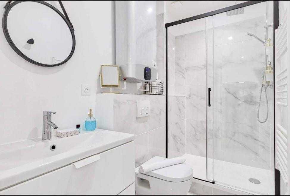 Appartement Cosy Proche Arc De Triomphe - 4P Paris Luaran gambar